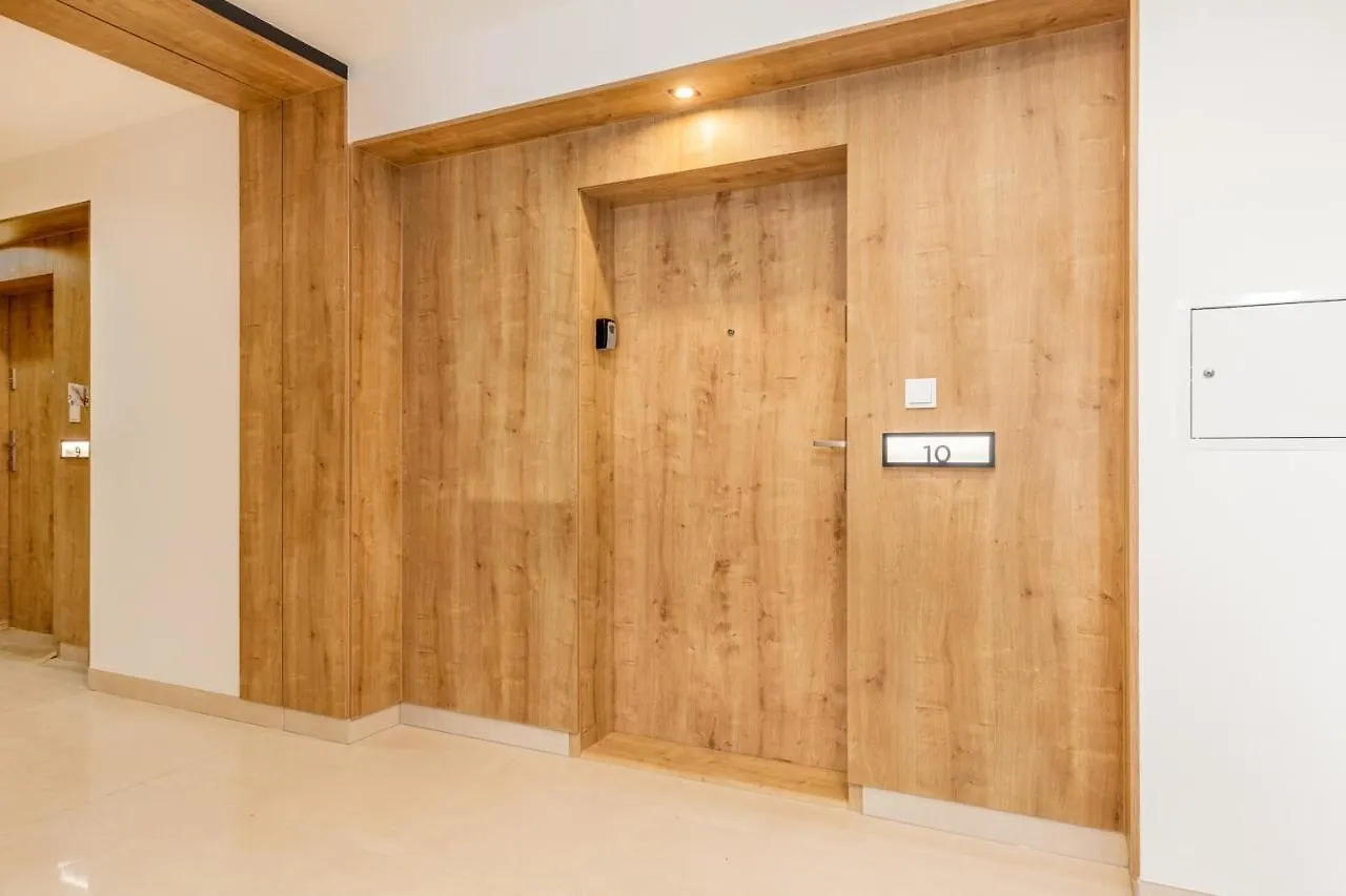 דירות קולובז'ג Pearl Marina Studio By Renters פולין